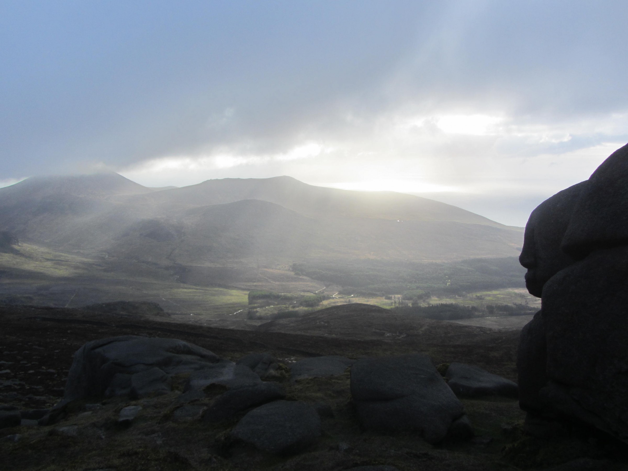 Misty morning on Binnian